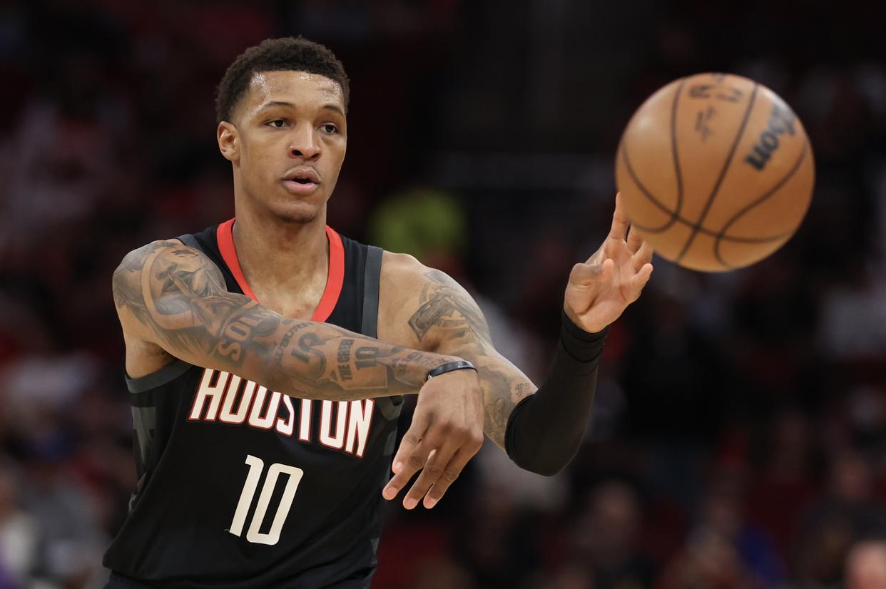 开云电子-单场9+7+4+1！火箭队23岁奇兵崛起：白菜价签约，变2阵第一核心