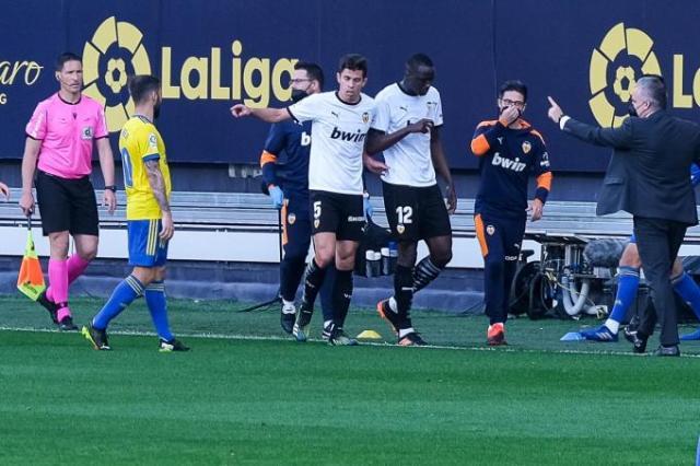 开云官方网站-迪亚哈比-卡拉事件梳理：西足坛绝不容忍种族主义