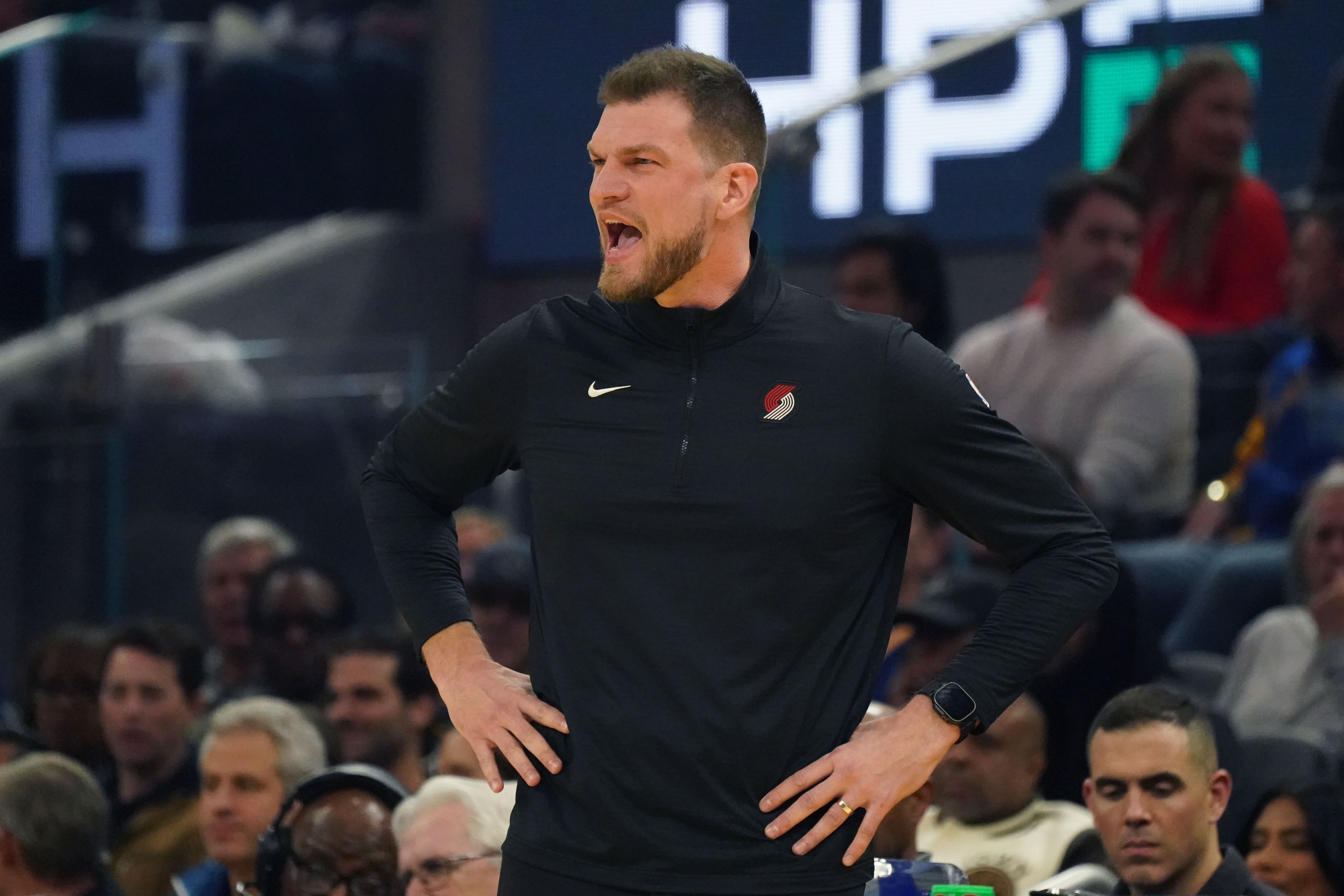 开云登录入口地址-如何安排克罗宁&amp;斯普利特？开拓者新老板：还不好说 但我标准较高